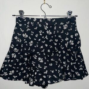 Black floral Zara mini skort